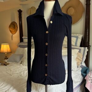 Navy Ribbed Button-Up Thin fitted sweater. Label reads L but fits like a Medium